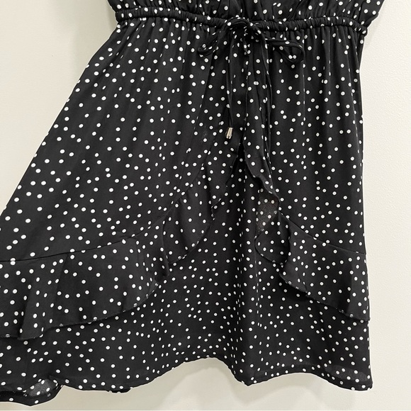 Princess Polly Bobbie black white polka dot mini dress flutter sleeves size 4 - Picture 6 of 12